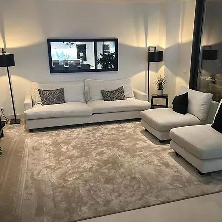 酒店 Higueron West Luxury Apartment, Ocean View, Next To Marbella