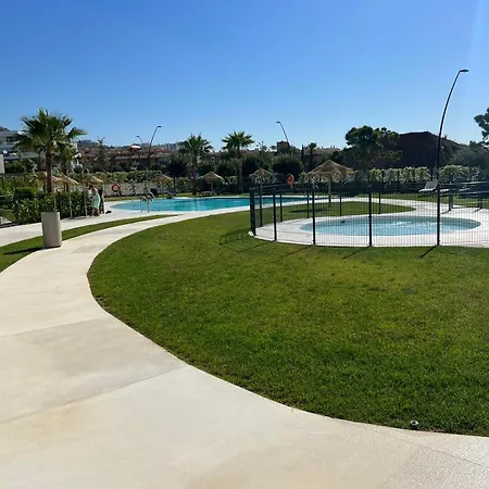 Higueron West Luxury Apartment, Ocean View, Next To Marbella *