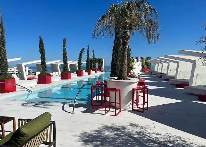 Higueron West Luxury Apartment, Ocean View, Next To Marbella Hotel Fuengirola