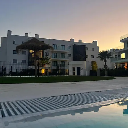 Higueron West Luxury Apartment, Ocean View, Next To Marbella Hotel