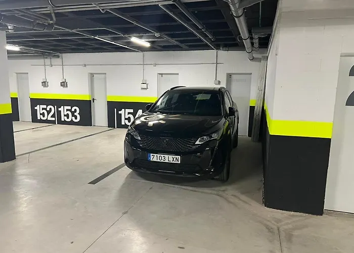 Отель Higueron West Luxury Apartment, Ocean View, Next To Marbella Фуэнхирола