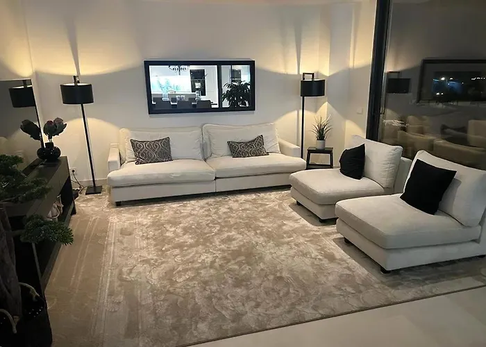 Отель Higueron West Luxury Apartment, Ocean View, Next To Marbella