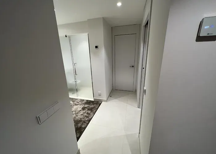 Higueron West Luxury Apartment, Ocean View, Next To Marbella *